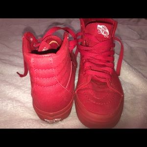 Red Sk8 Hi vans